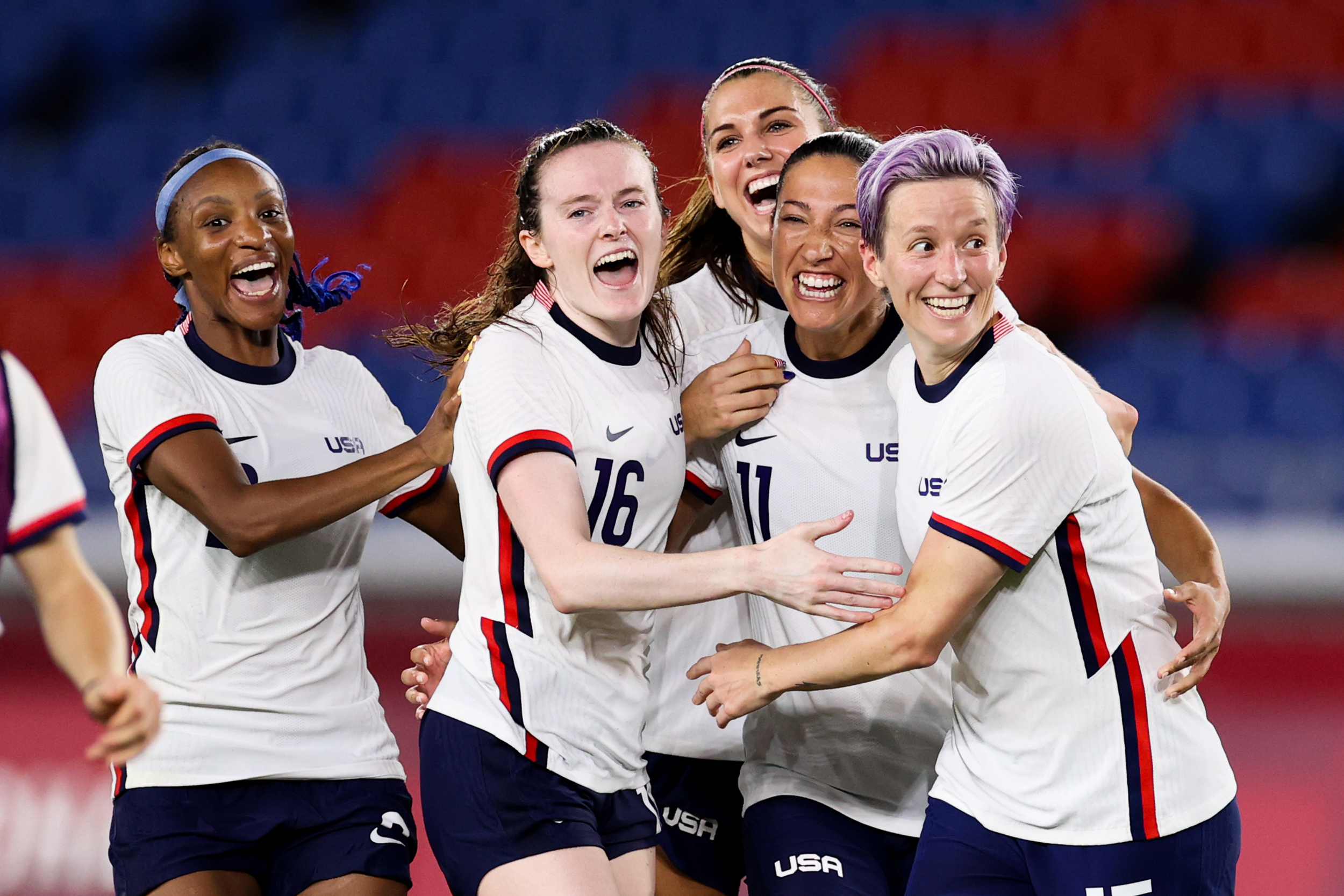 U.S. Soccer Teams Sign New 'Pay Equity' Deal, Guaranteeing Parity Between  Men and Women