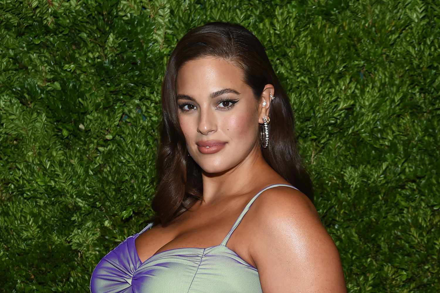 Ashley Graham Talks About Her Postpartum Hair Journey Global Connections For Women 3914